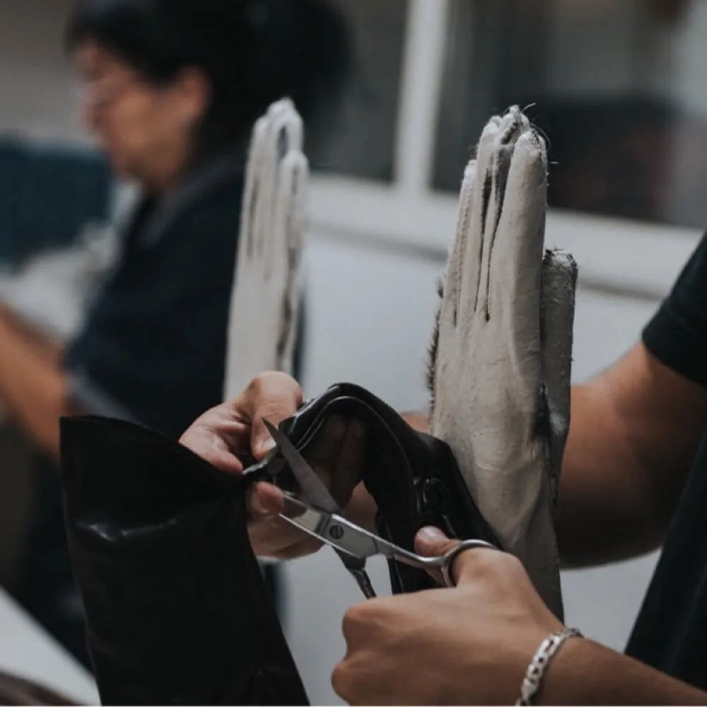 Alessa (grey) - classic Italian lambskin leather driving gloves