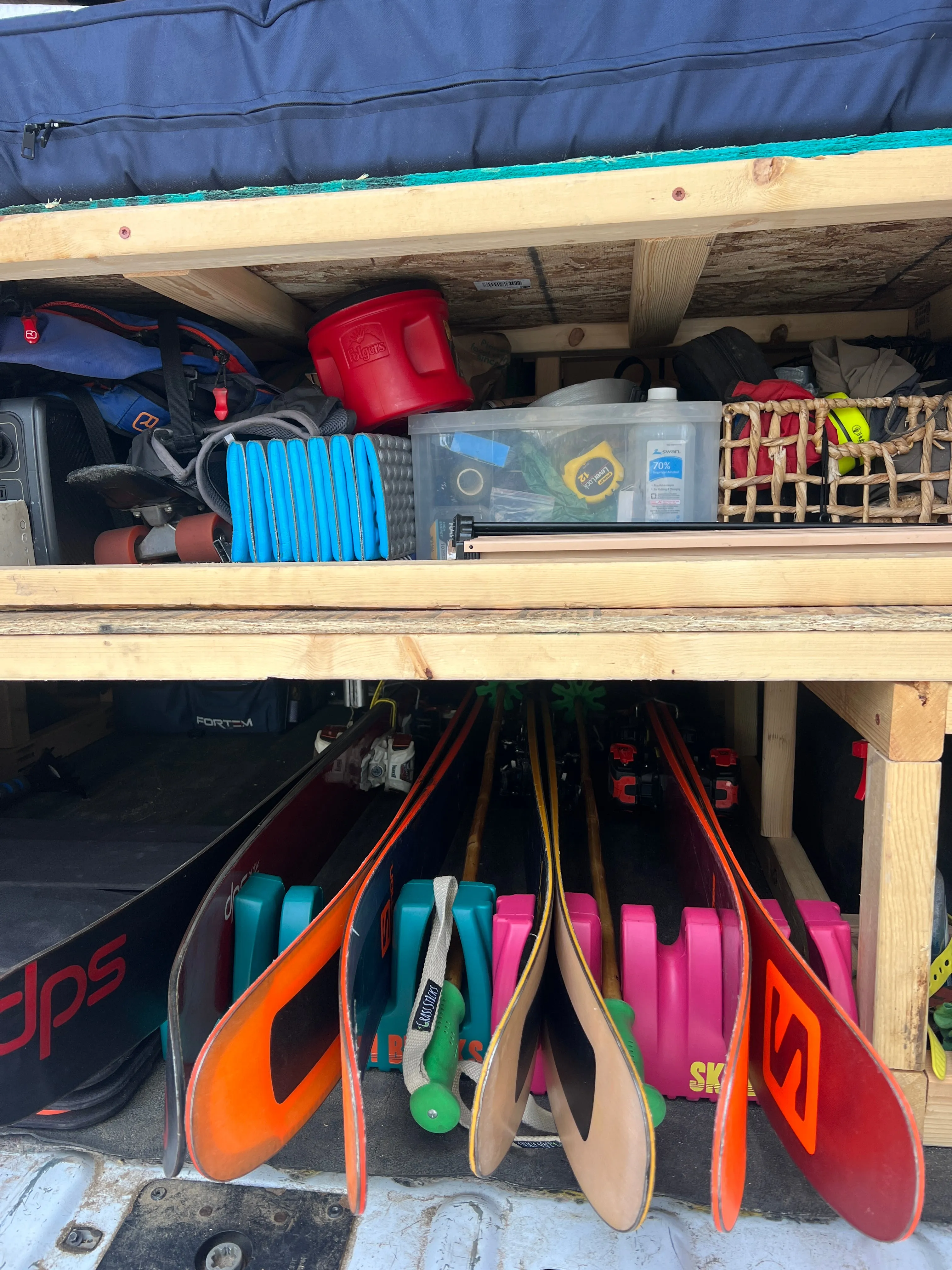 Pair Of SKI BLOCKS Magnetic